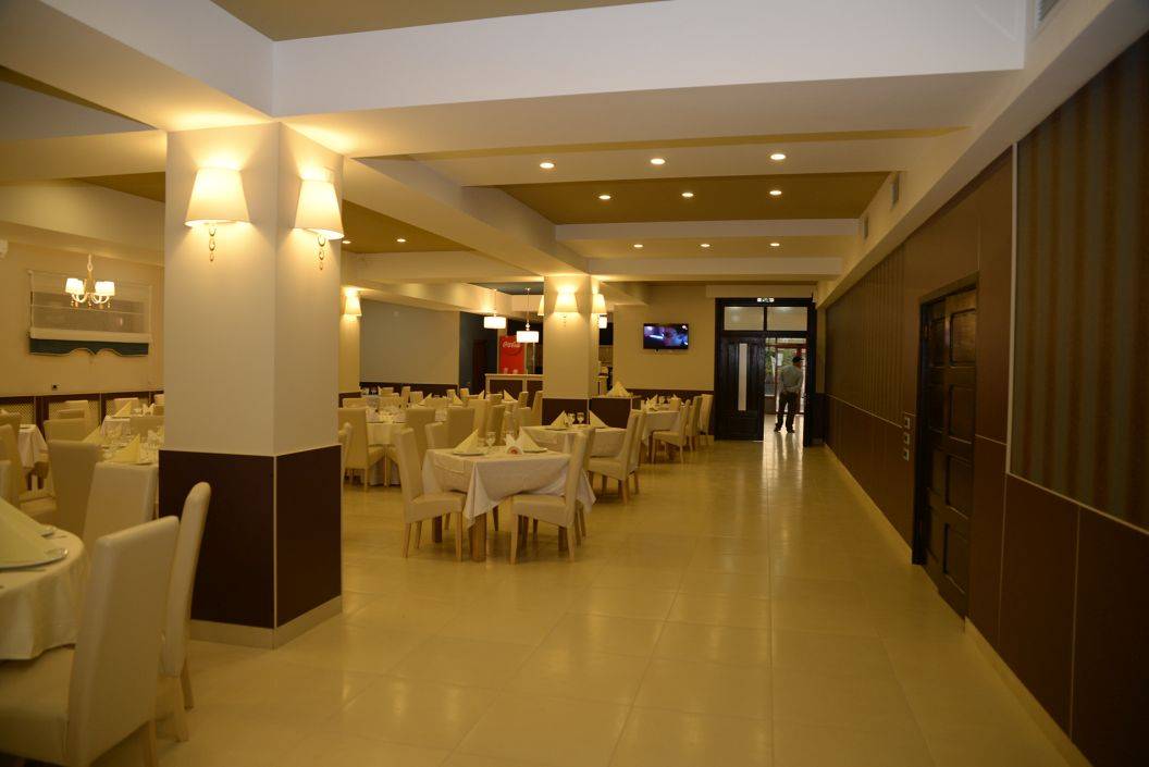 Cazare 2021 Targu Jiu Hotel Story***