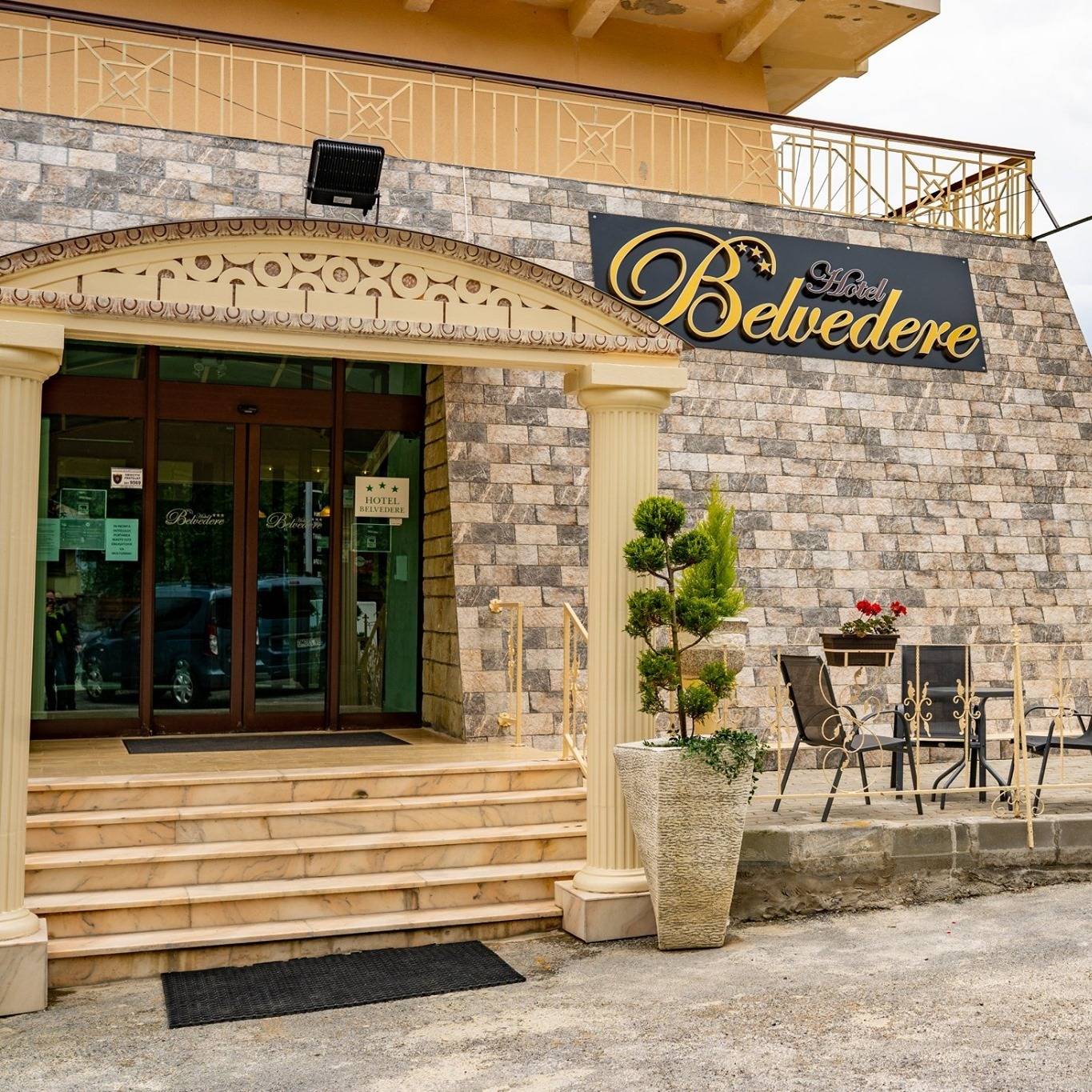 Revelion 2025 la Munte Predeal Hotel Belvedere