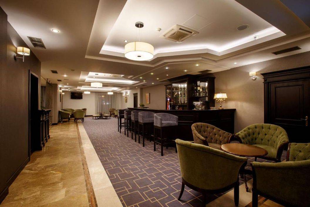 Sarbatori de Pasti 2025 Sighisoara Double Three by Hilton Hotel Cavaler****