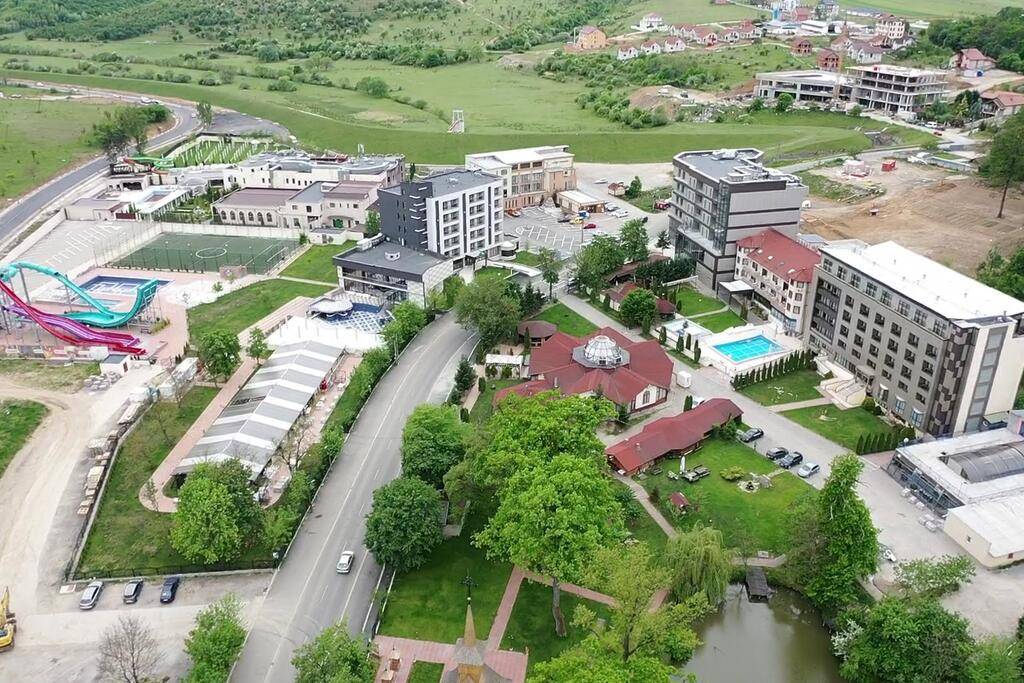 Sejur Odihna 2025 Baile Felix Complex President Corp President Business
