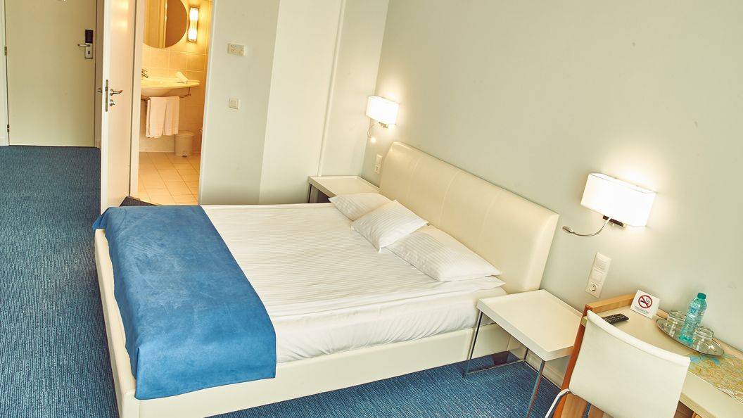 Cazare 2023 Bucuresti Hotel Continental Forum Bucuresti**** 