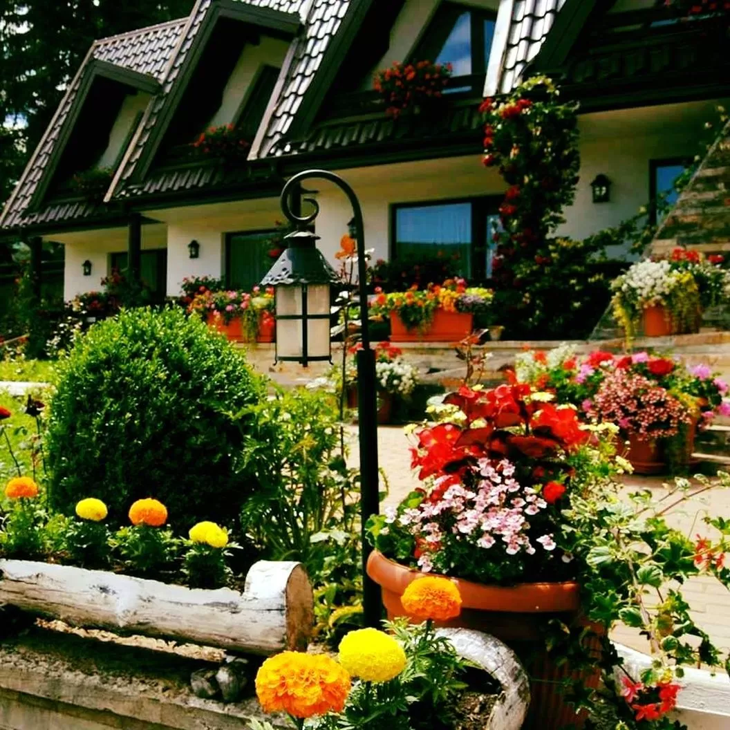 Sarbatori de Pasti 2023 Bucovina Voronet Popasul Domnesc Resort SPA****