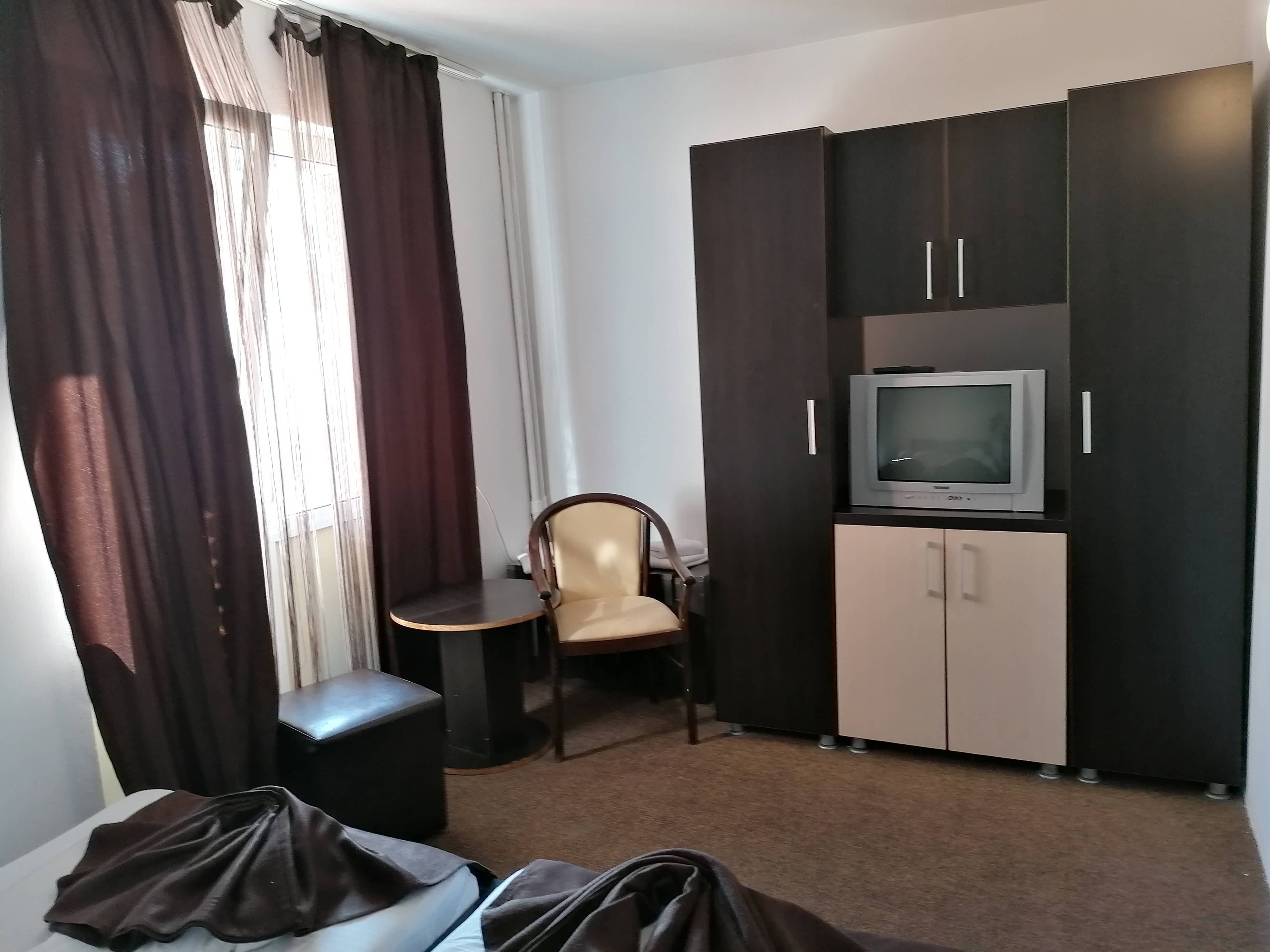 Sejur tratament Balneo Activ 2023 Baile Herculane Hotel Dacia