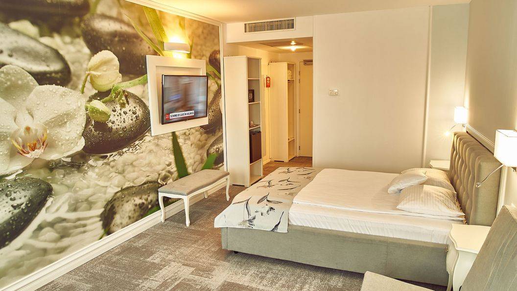 Cazare 2023 Bucuresti Hotel Continental Forum Bucuresti**** 