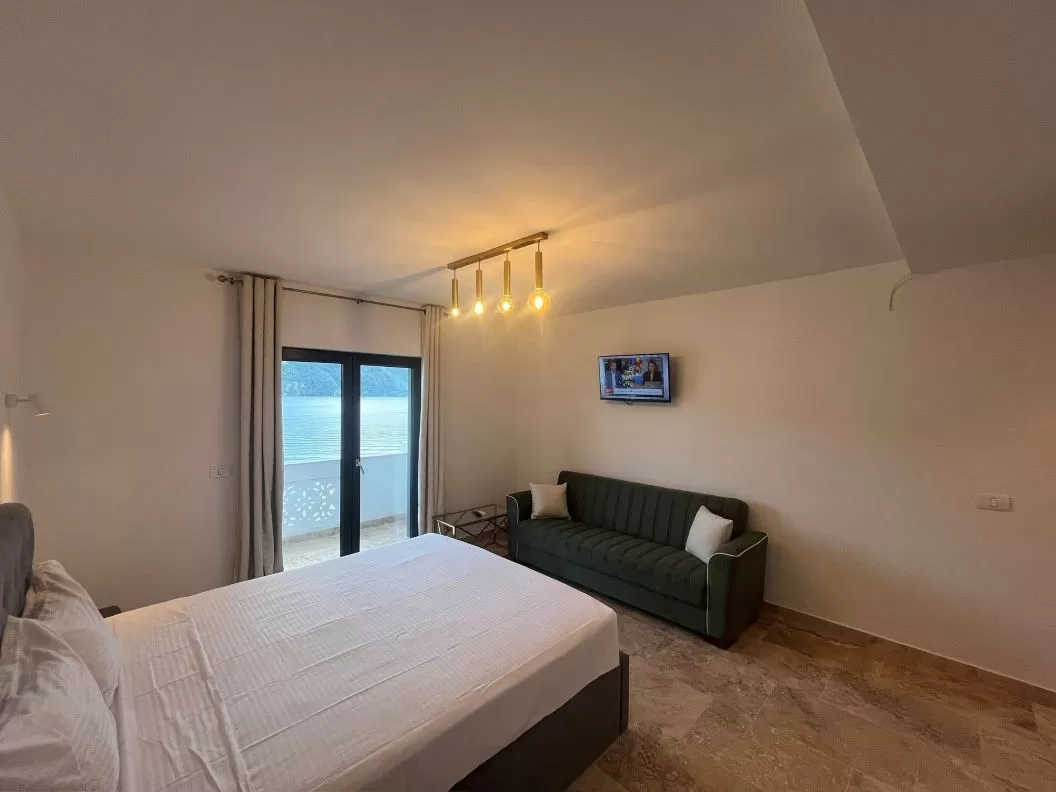 Vacanta 2026 in Clisura Dunarii Eselnita SPA Riviera 990 Ambasador