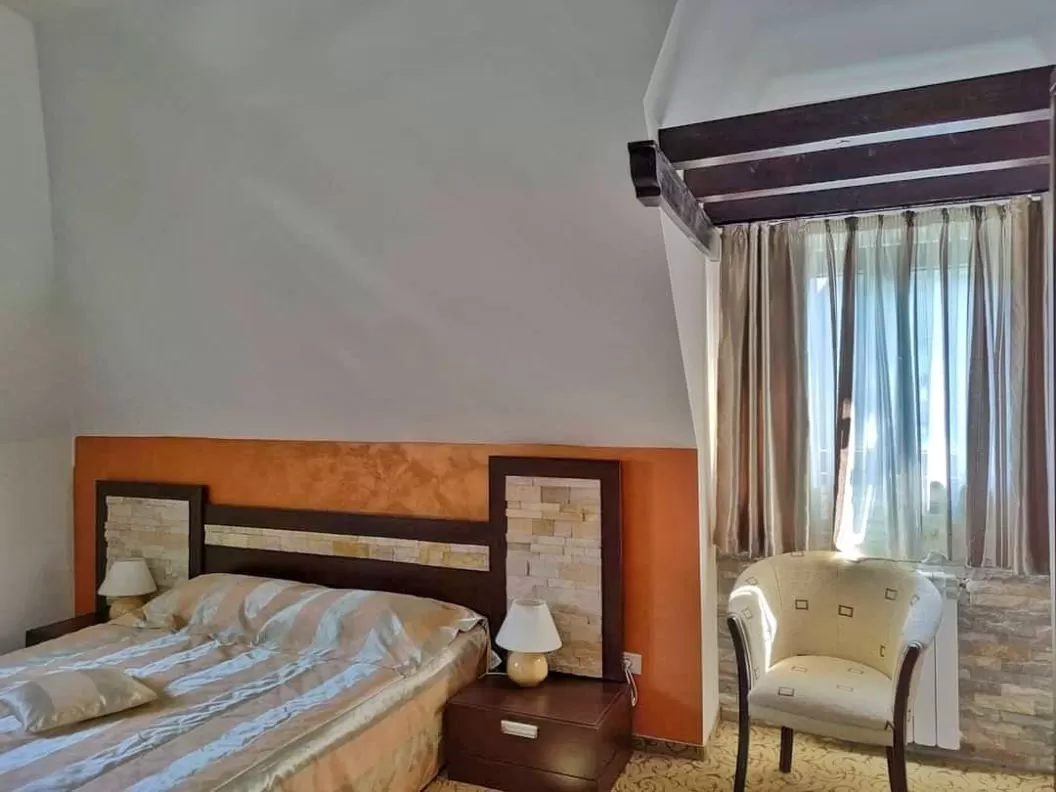 Sarbatori de Pasti 2025 Sinaia Hotel Bucegi***