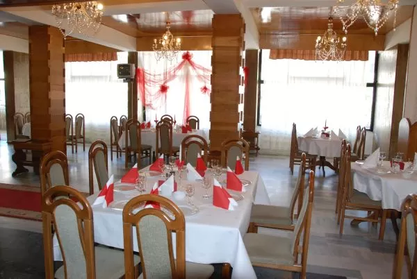 Cazare 2024-2025 Deva Hotel Sarmis