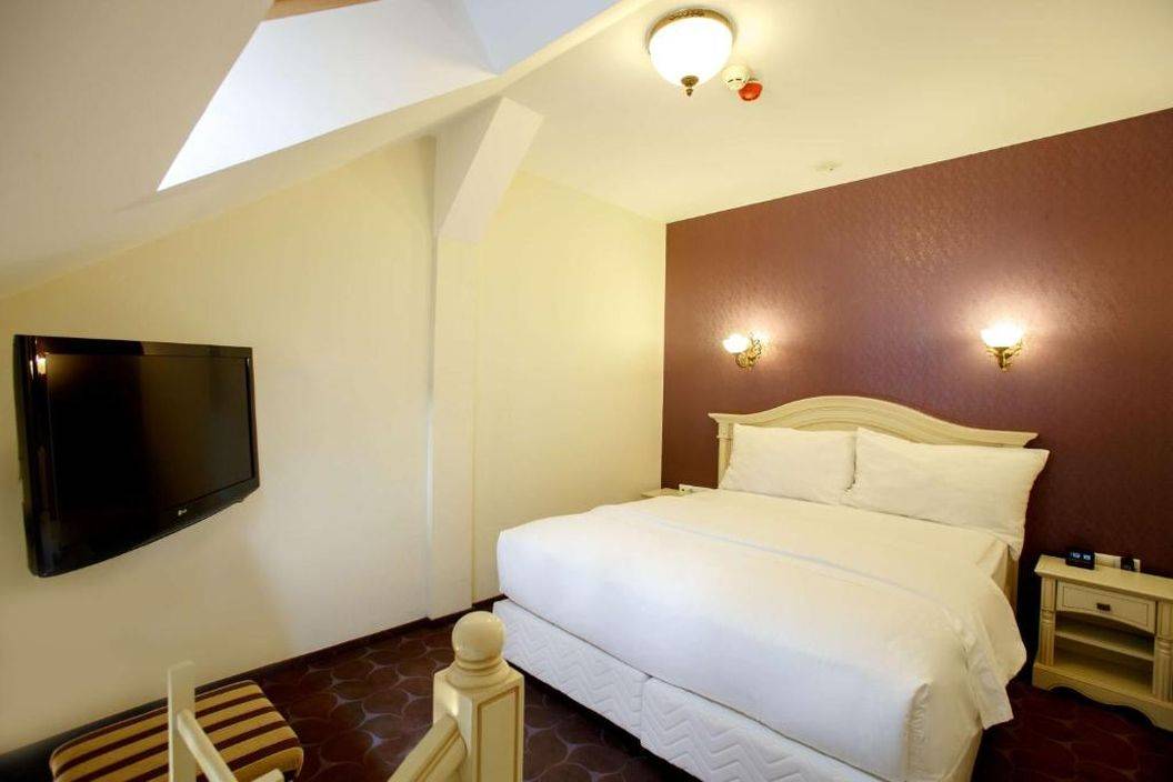 Sarbatori de Pasti 2025 Sighisoara Double Three by Hilton Hotel Cavaler****