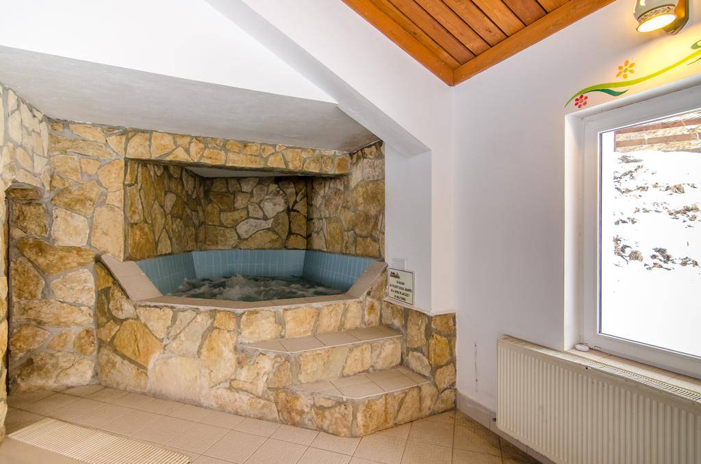 Vacanta la munte 2022 Cheile Gradistei Resort Moieciu***
