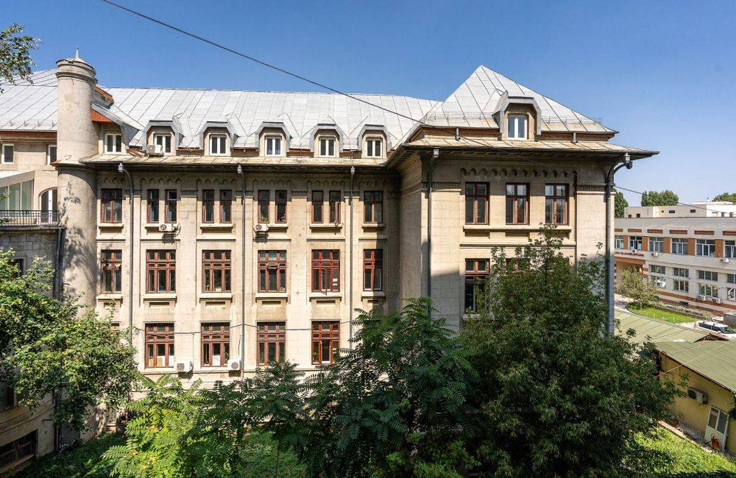 Cazare 2023 Bucuresti Hotel Parliament****