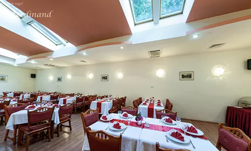 Hai la Bai 2022 Baile Herculane Hotel Ferdinand***