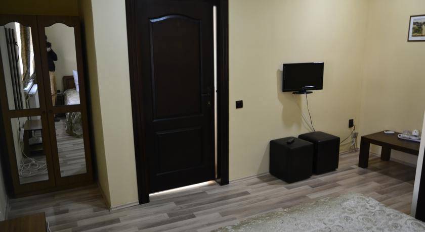 Cazare 2022 Braila Pensiunea Porto Franco Residence****