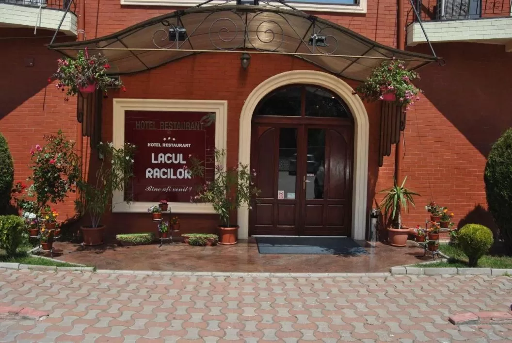 Litoral 2020 Olimp - Complex Lacul Racilor***