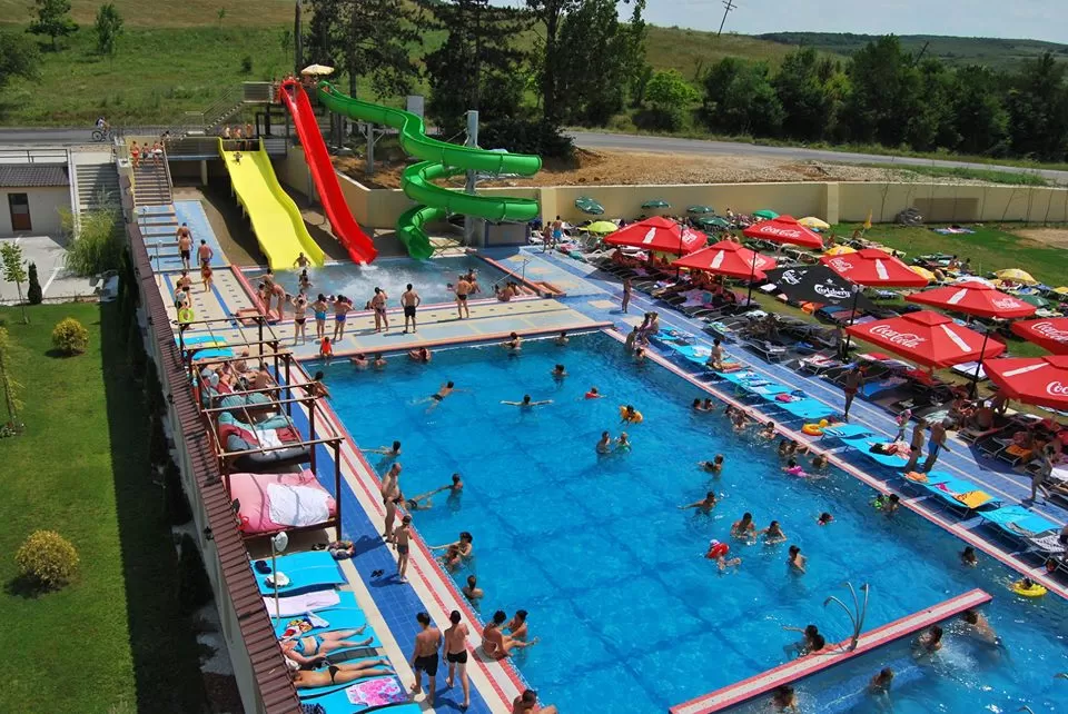 1 Mai 2025 Baile Felix Complex Aqua President SPA Corp President SPA****