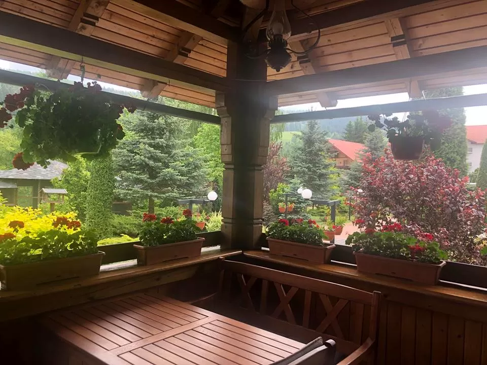 Sarbatori de Craciun 2024 Bucovina Voronet Complex Turistic Casa Elena