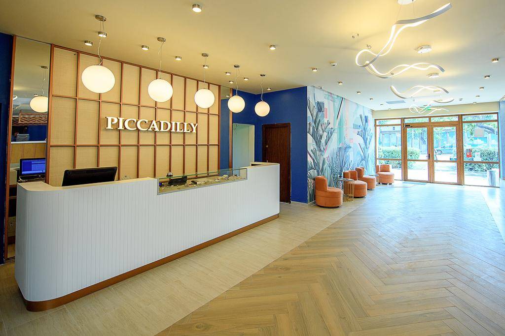 Sejur litoral 2022 Inscrieri Timpurii Mamaia Hotel Piccadilly***