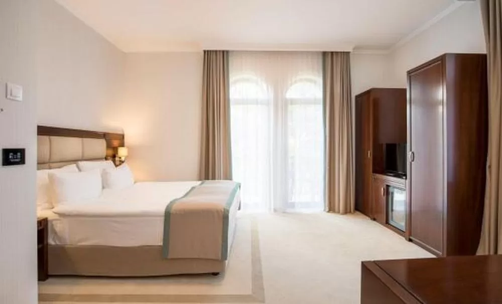 Cazare 2024 Bucuresti Hotel Concorde Old Bucharest****