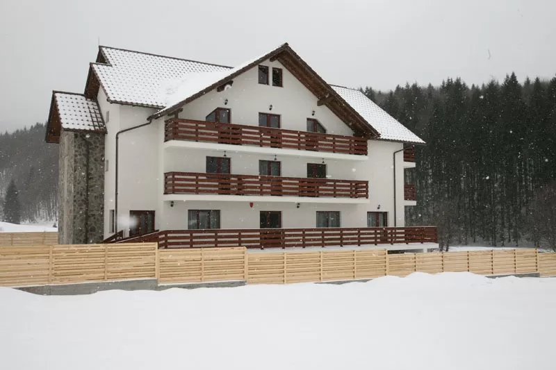 Sarbatori de Pasti si 1 Mai 2021 in Bucovina Malini Pensiunea Bucovina****
