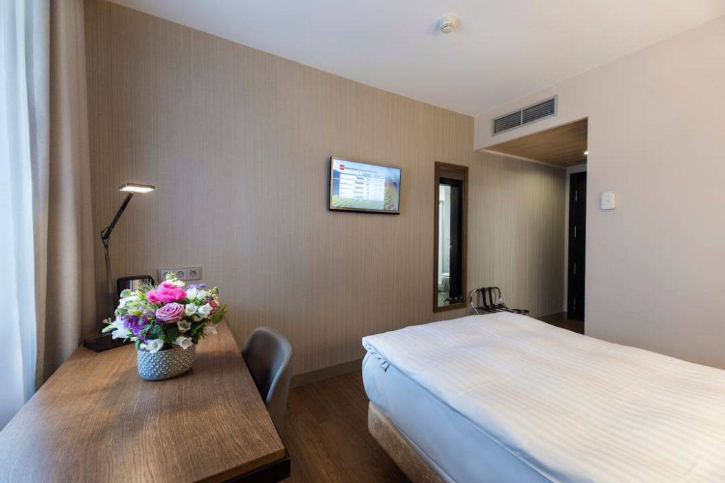 Cazare 2023 Bucuresti Hotel CH Bucharest****