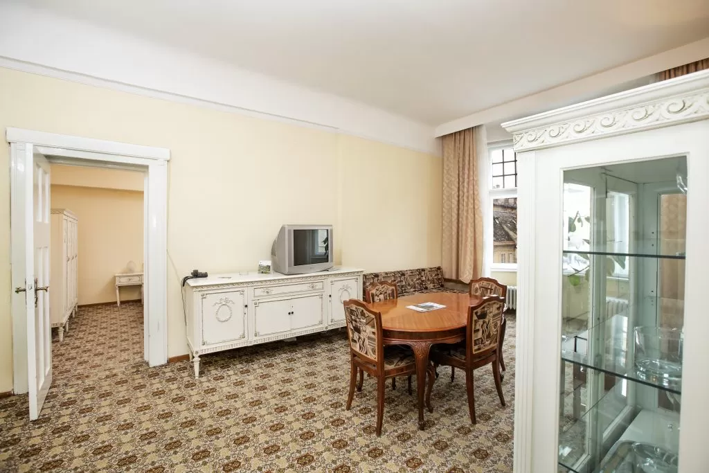 Cazare 2020 Brasov – Hotel Coroana**