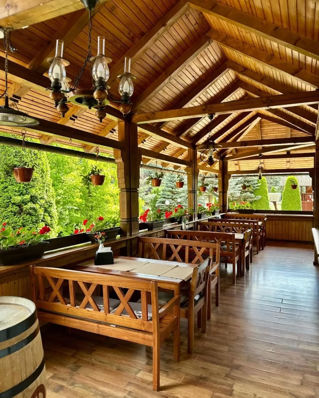 Sarbatori de Craciun 2025 Bucovina Voronet Complex Turistic Casa Elena