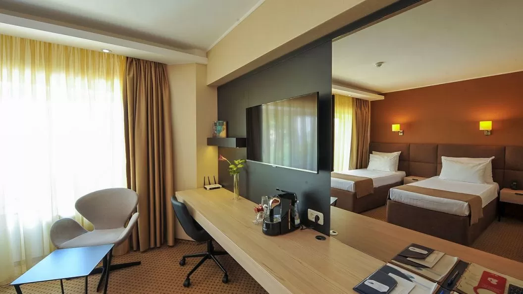 Cazare 2023 Bucuresti Hotel Crystal Palace****