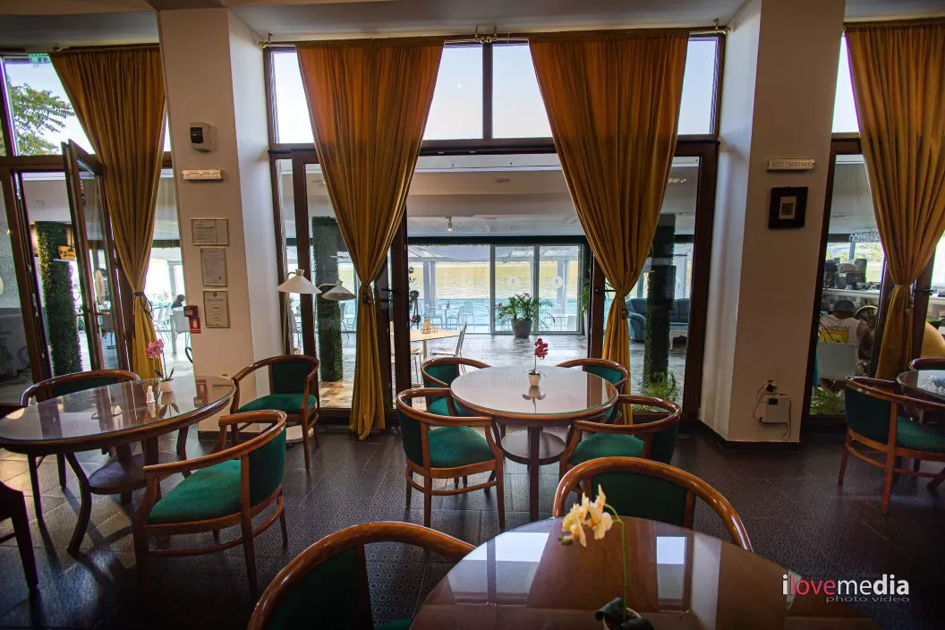 Sarbatori de Pasti 2026 in Clisura Dunarii Eselnita Riviera 990 Resort & Restaurant