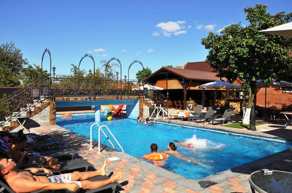 Sejur odihna 2021-2022 Cristian Brasov Ambient Resort*****