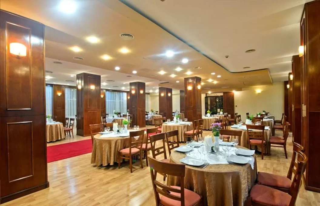 Cazare Craiova Hotel Bavaria**** 