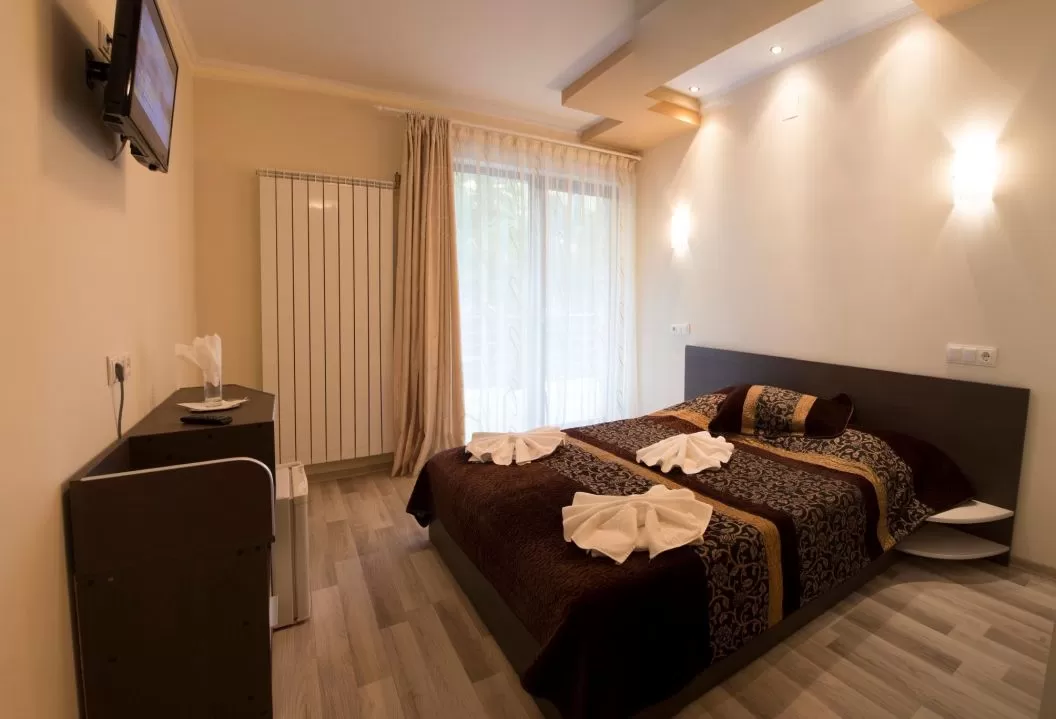 Revelion All Inclusive 2025 in Herculane Hotel Holiday Maria
