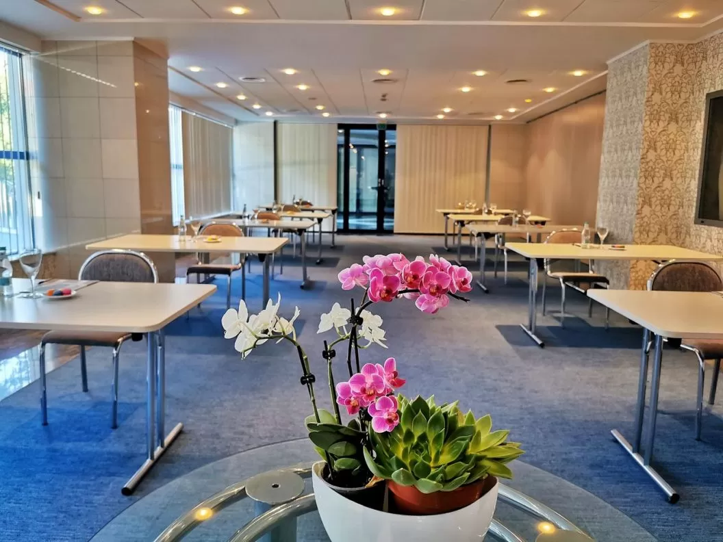 Cazare 2025 Arad Hotel Continental Forum****