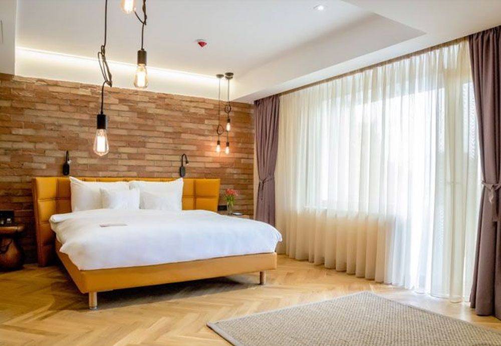 Revelion 2024 Bucuresti Hotel Caro****