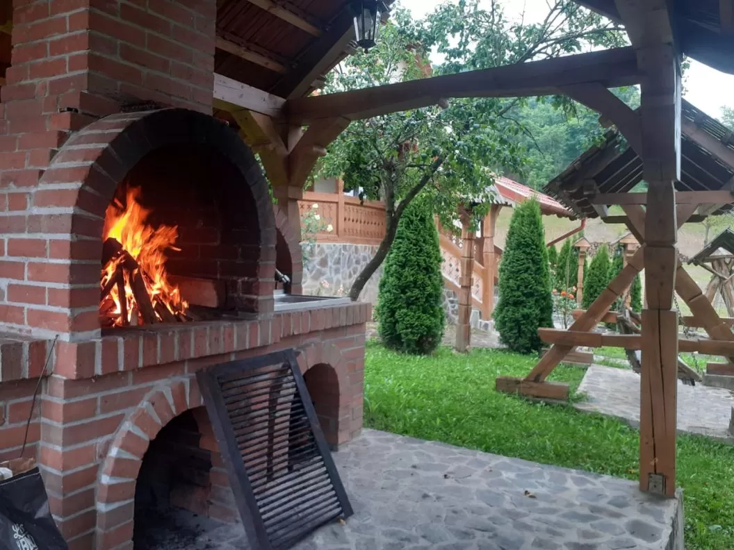 Sejur Maramures Nanesti Pensiunea Valea Branzei