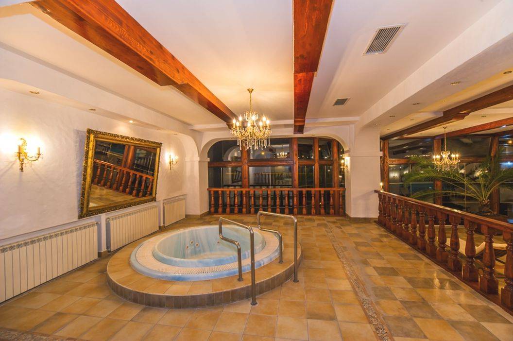 Craciunul 2022 in Poiana Brasov Hotel Aurelius Imparatul Romanilor*****
