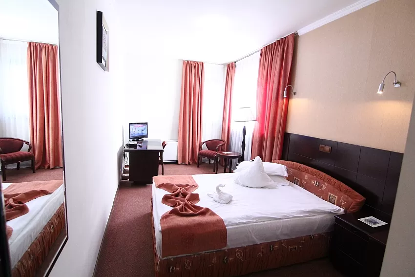 Cazare Craiova Hotel Helin Aeroport***