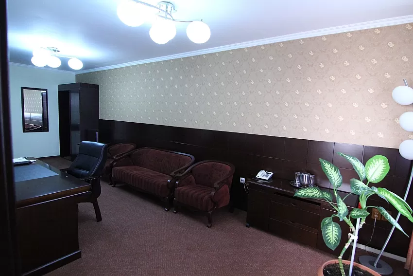 Cazare Craiova Hotel Helin Aeroport***