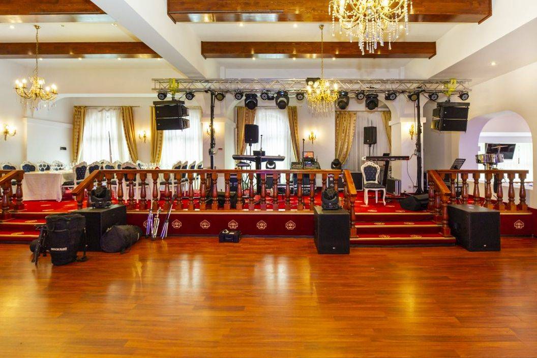 Craciunul 2022 in Poiana Brasov Hotel Aurelius Imparatul Romanilor*****