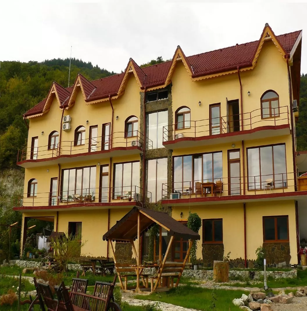 Cazare 2026 Clisura Dunarii Dubova Cabana Delfinul