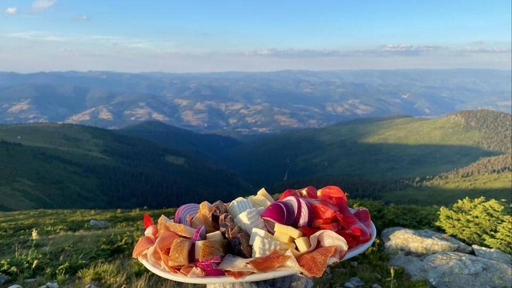 Sarbatori de Pasti 2025 Apuseni Arieseni Pensiunea Casa Motului