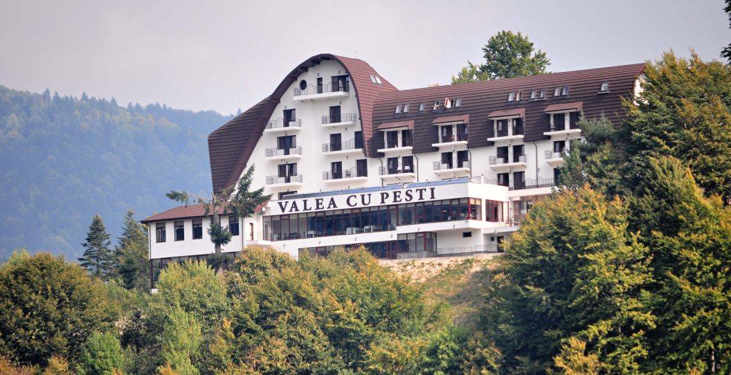 Sarbatori de Pasti 2025 Transfagarasan Cabana Valea Cu Pesti****