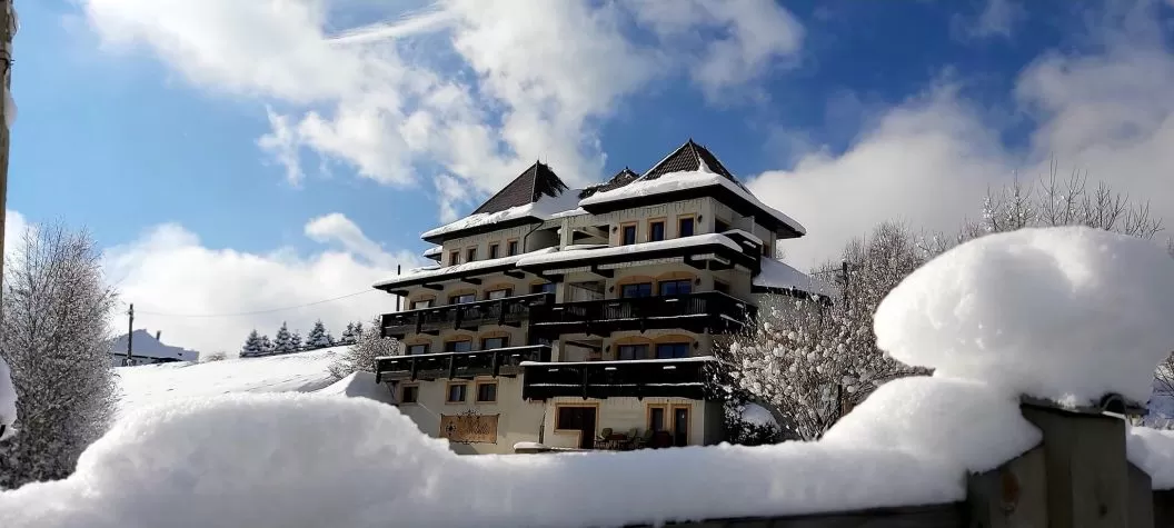 Sejur Odihna 2024 Pestera Hotel Nobillis Carpathian Residence