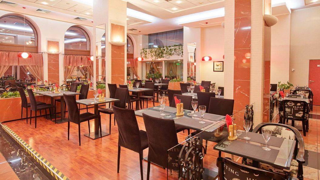 Revelion 2025 Anul Nou pe doua roti Sibiu Hotel Continental Forum