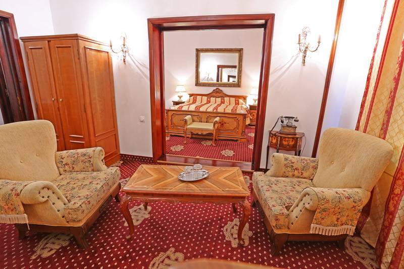 Sarbatori de Pasti si 1 Mai 2021 Sibiu Hotel Imparatul Romanilor***