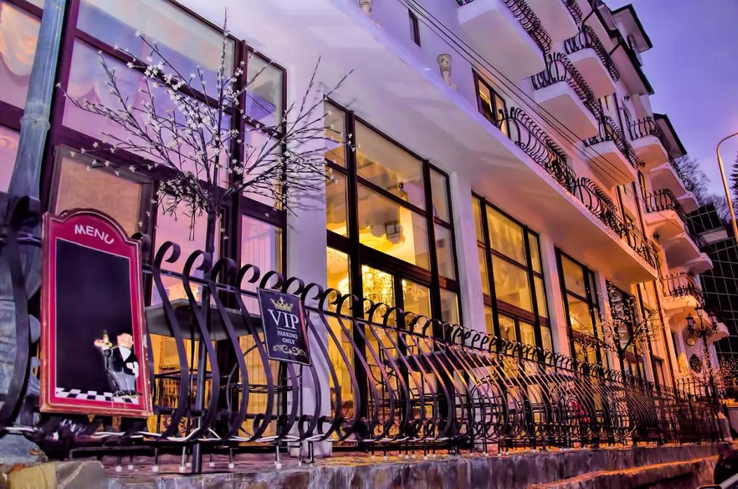 Vacanta 2022 in Slanic Moldova Hotel Coroana Moldovei****