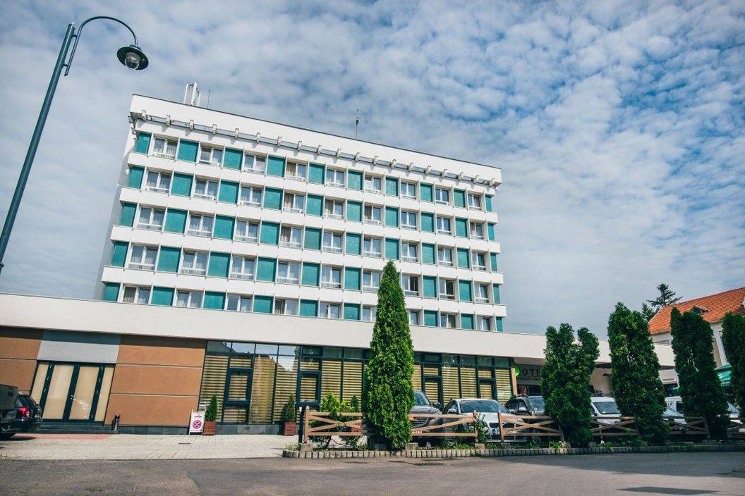 Cazare 2022 Odorheiu Secuiesc Hotel Tarnava**** 