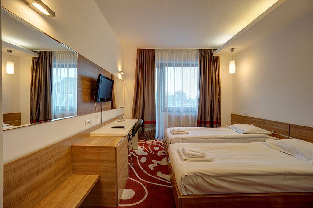 Cazare 2023 Brasov Hotel Ave Lux***