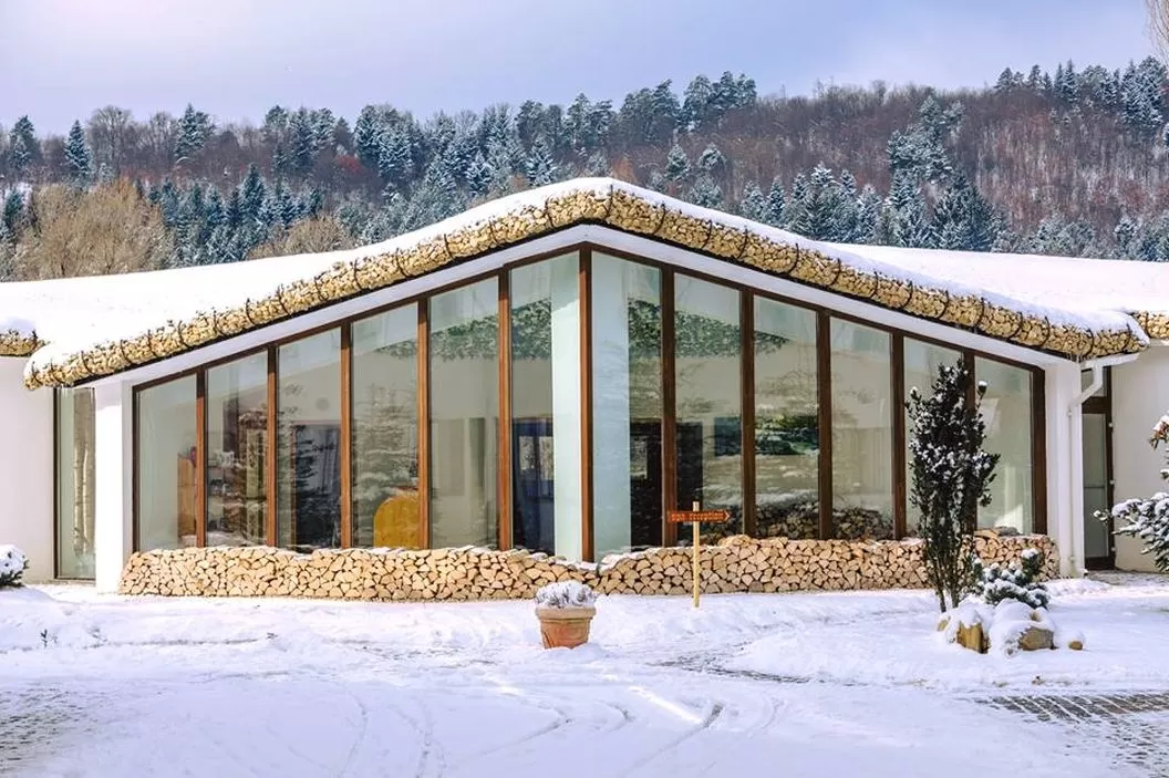 Craciunul 2022 in Vulcan Brasov Hotel Wolkendorf Bio  SPA****