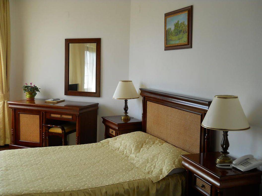 Sarbatori de Pasti 2025 Curtea de Arges Pensiunea Casa Domneasca****