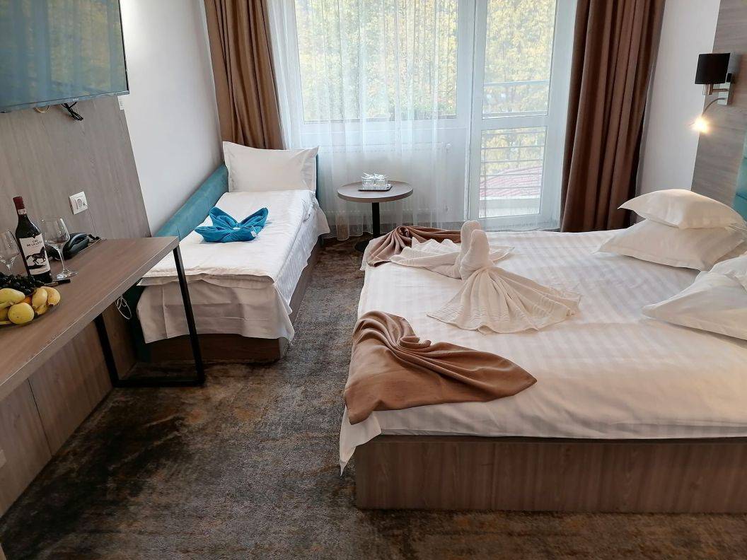 Sarbatori de Pasti 2024 Calimanesti Hotel Orizont Cozia