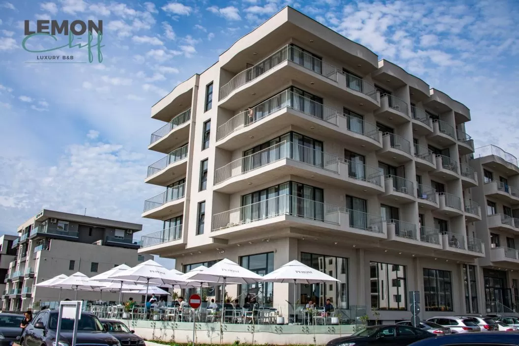 Litoralul 2024 Mamaia Hotel Lemon Cliff Luxury Beach